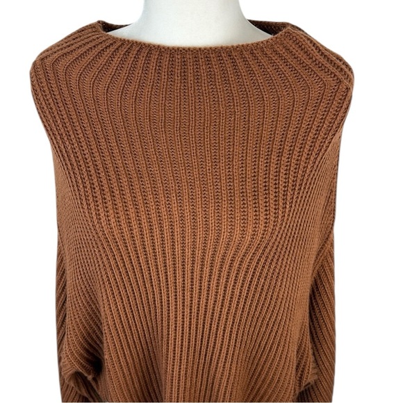 Listicle Brown Mock Neck Dolman Sleeve Sweater NWT - Picture 6 of 8